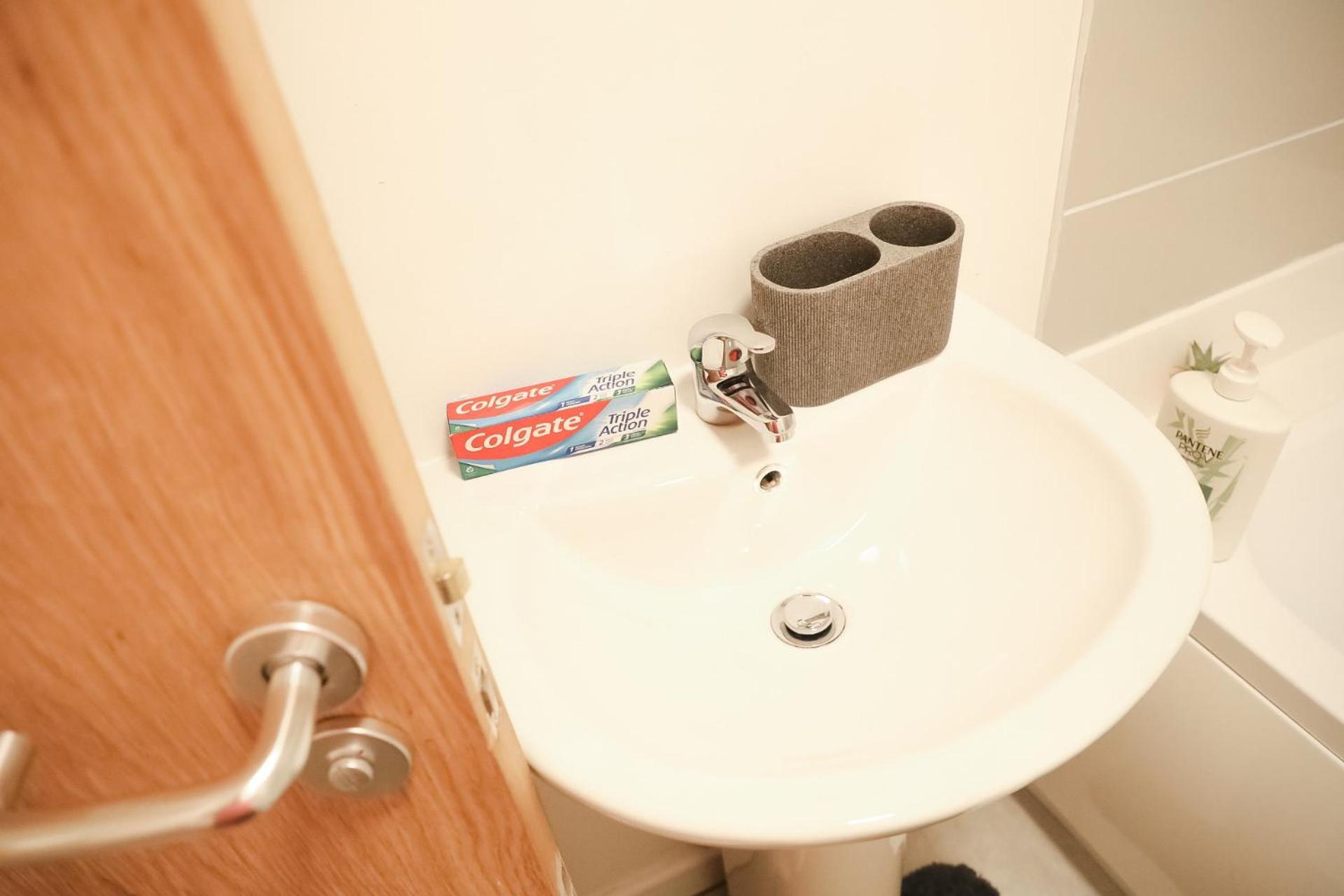 1 Bedroom Apartment Bradford City Centre Foster Square Luaran gambar